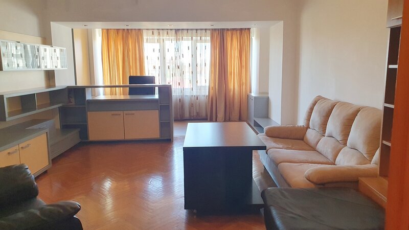 Calea Calarasilor, Matei Basarab, inchiriere 3 camere, bloc 1998, lift.